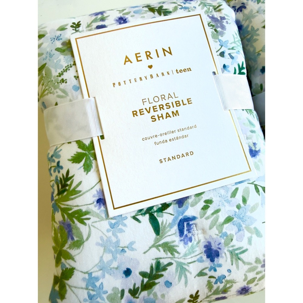 Pottery Barn 2 AERIN Floral Reversible 100%  Cotton Shams, NWT, Retail $79 - Picture 4 of 7